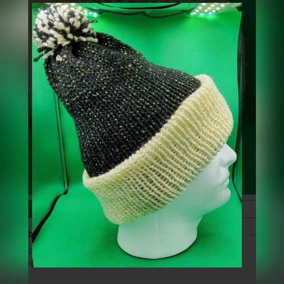 double layered winter beanie - Picture 2 of 2